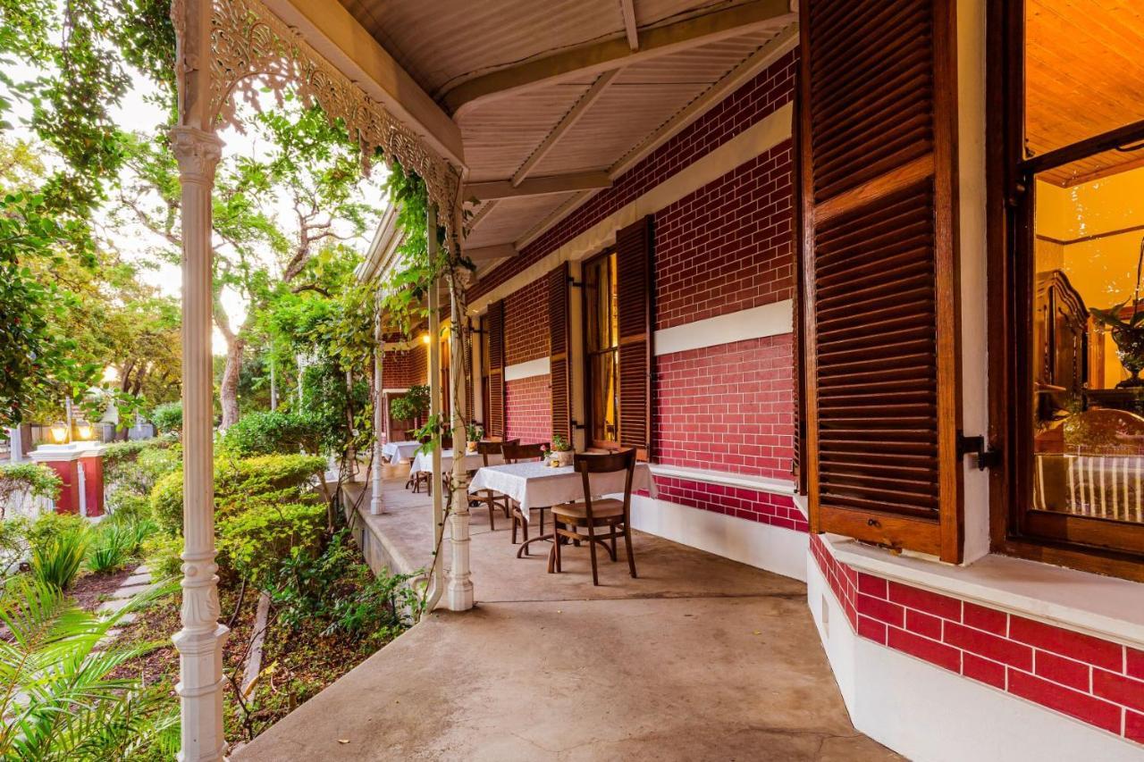 Roosenwijn Guesthouse Stellenbosch Exterior foto